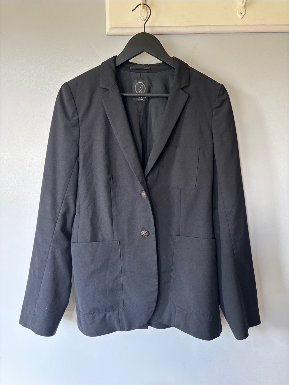Aritzia Talula Black Tailored Blazer Size 8 Single-Breasted Notch Lapel Jacket
